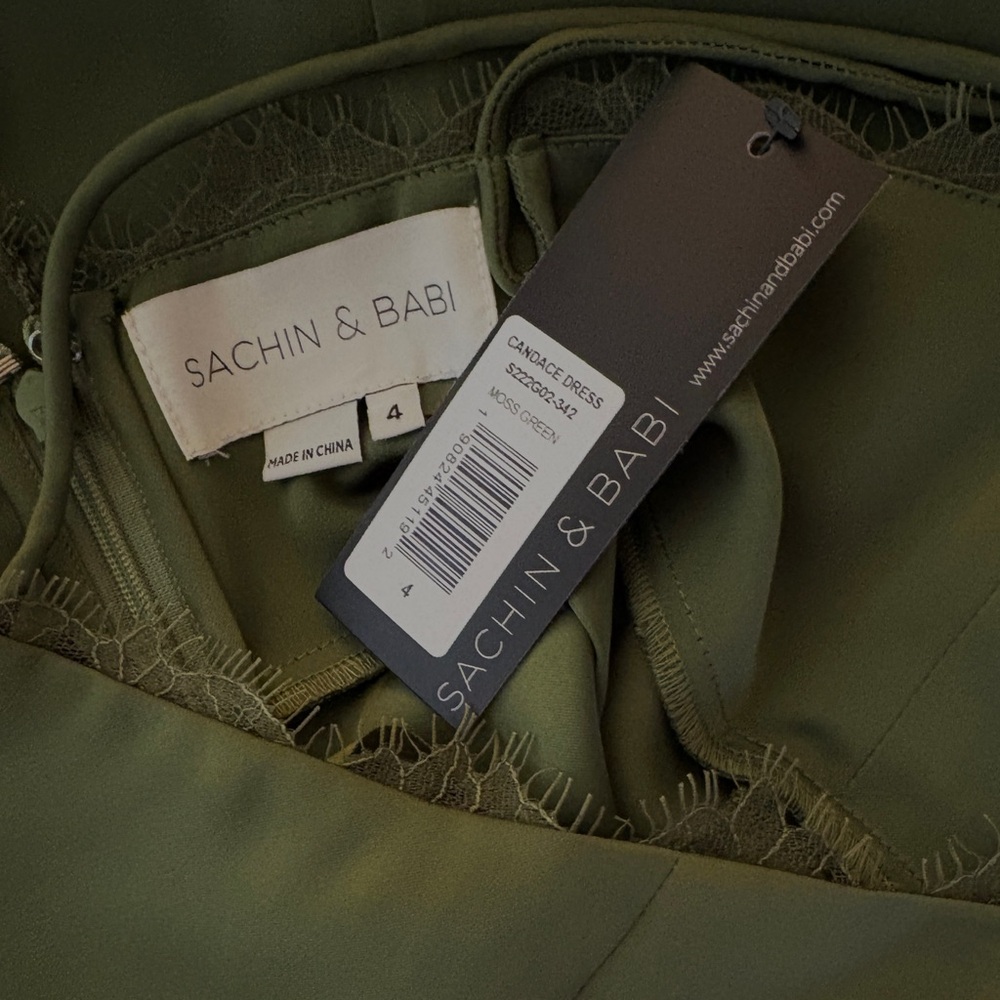 New With Tags moss green
SACHIN & BABI maxi dress SZ 4 - Picture 12 of 13